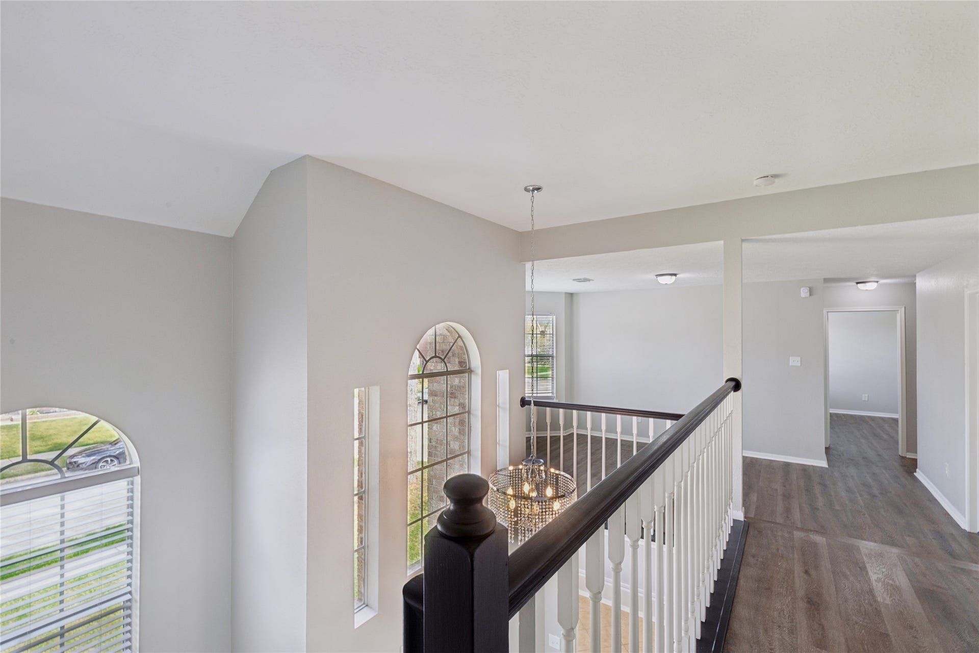 7002 Little Redwood Drive, Pasadena, TX 77505 Upstairs Hallway to the Game Room