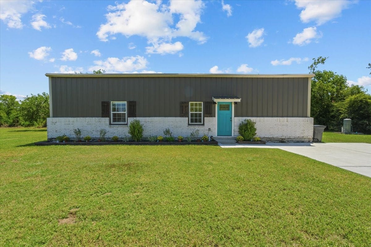 13509 S Bellaire Street, Santa Fe, TX 77510 13509 S Bellaire Street, Santa Fe, TX 77510
