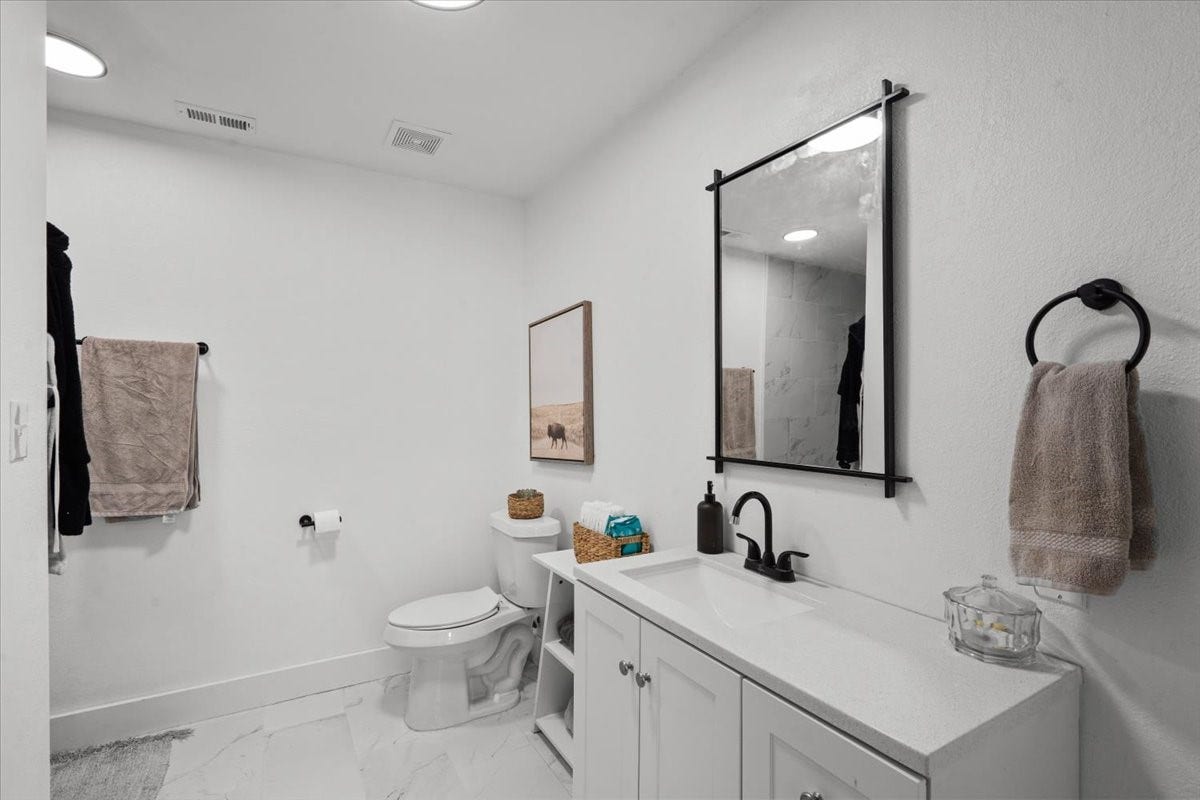 13509 S Bellaire Street, Santa Fe, TX 77510 13509 S Bellaire Street, Santa Fe, TX 77510