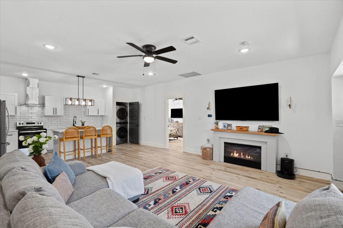 13509 S Bellaire Street, Santa Fe, TX 77510 13509 S Bellaire Street, Santa Fe, TX 77510