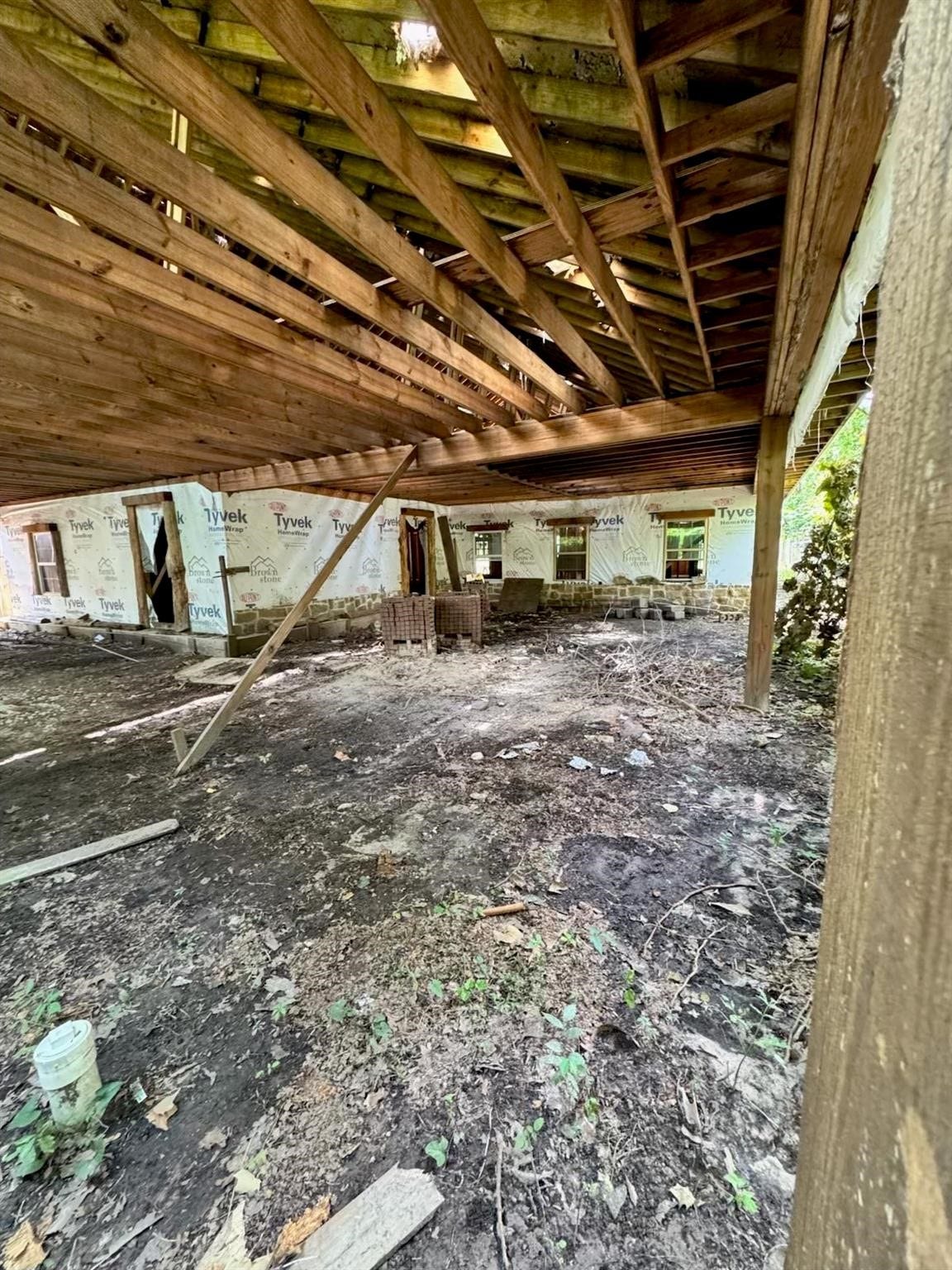 9318 Sherbourne Street, Houston, TX 77016 9318 Sherbourne Street, Houston, TX 77016