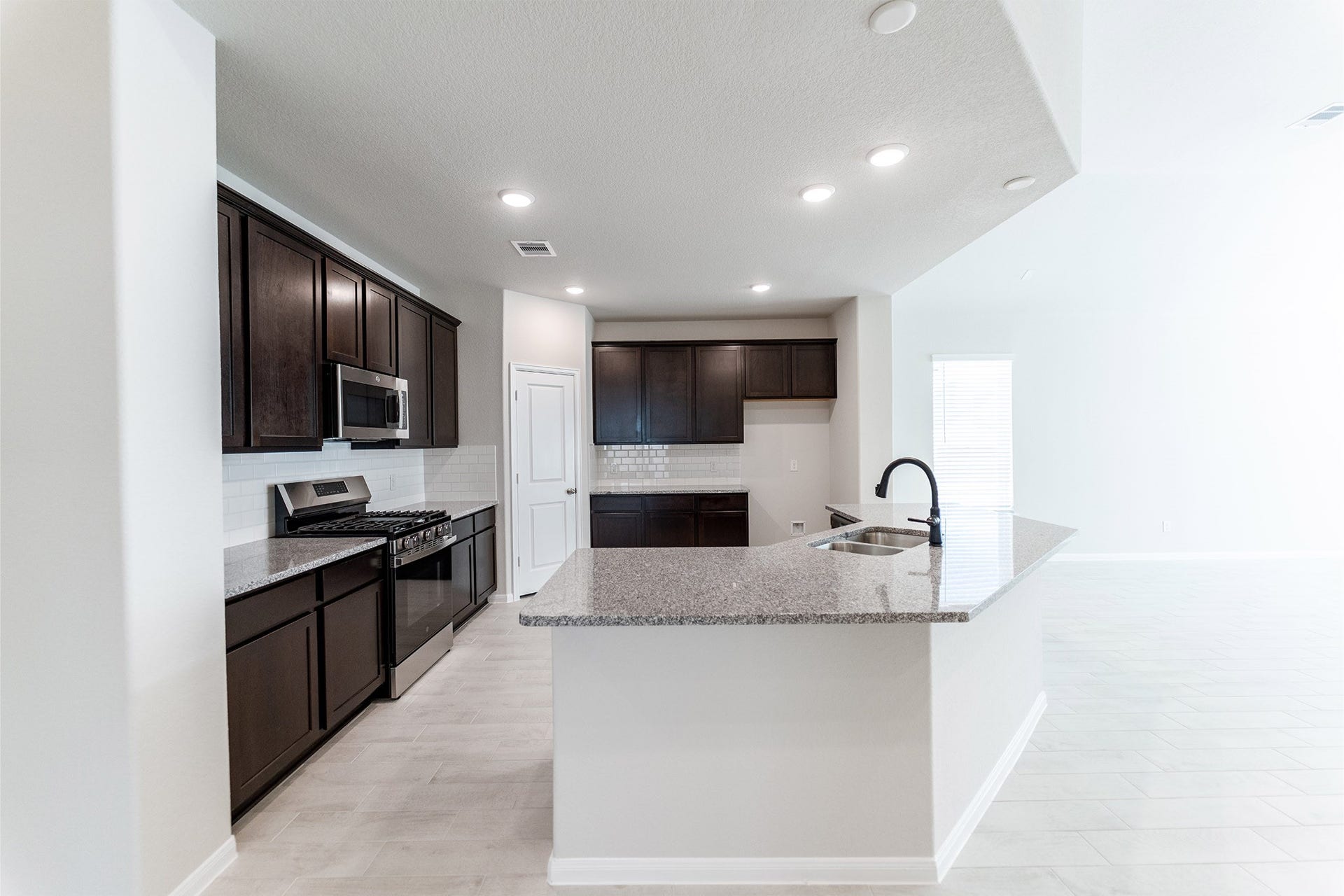 2826 Obsidian Drive, Rosharon, TX 77583