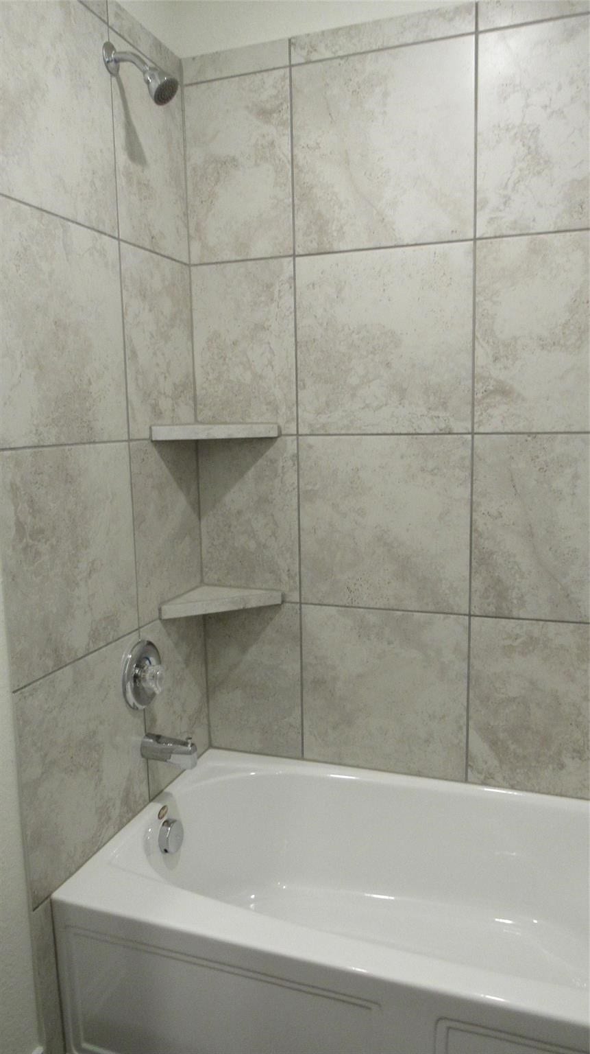 9007 Beacon Mill Drive, Cypress, TX 77433 9007 Beacon Mill Drive, Cypress, TX 77433