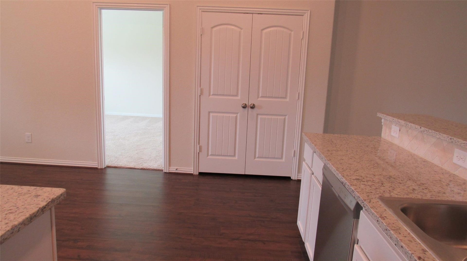 9007 Beacon Mill Drive, Cypress, TX 77433 9007 Beacon Mill Drive, Cypress, TX 77433