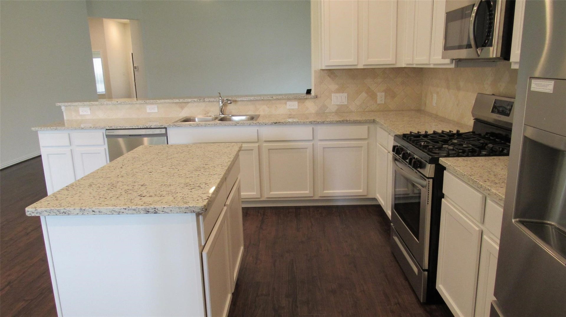 9007 Beacon Mill Drive, Cypress, TX 77433 9007 Beacon Mill Drive, Cypress, TX 77433