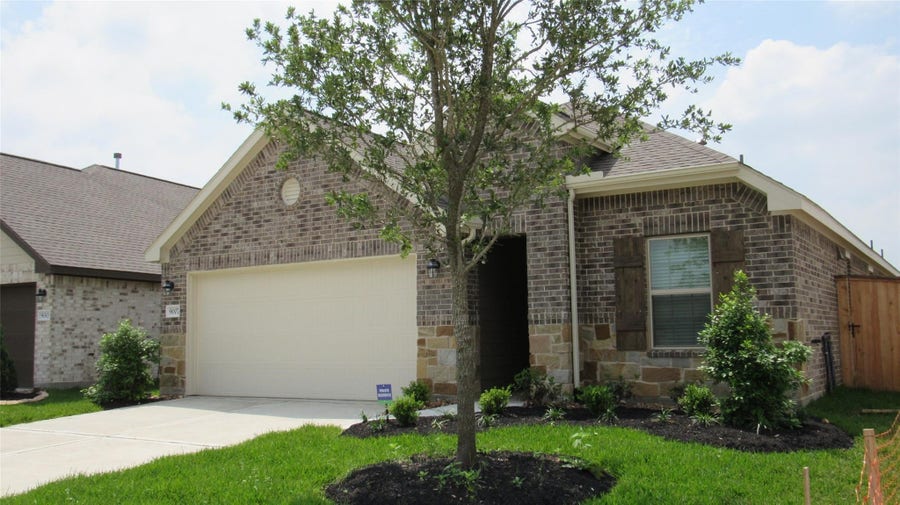 Property photo for 9007 Beacon Mill Drive, Cypress, TX