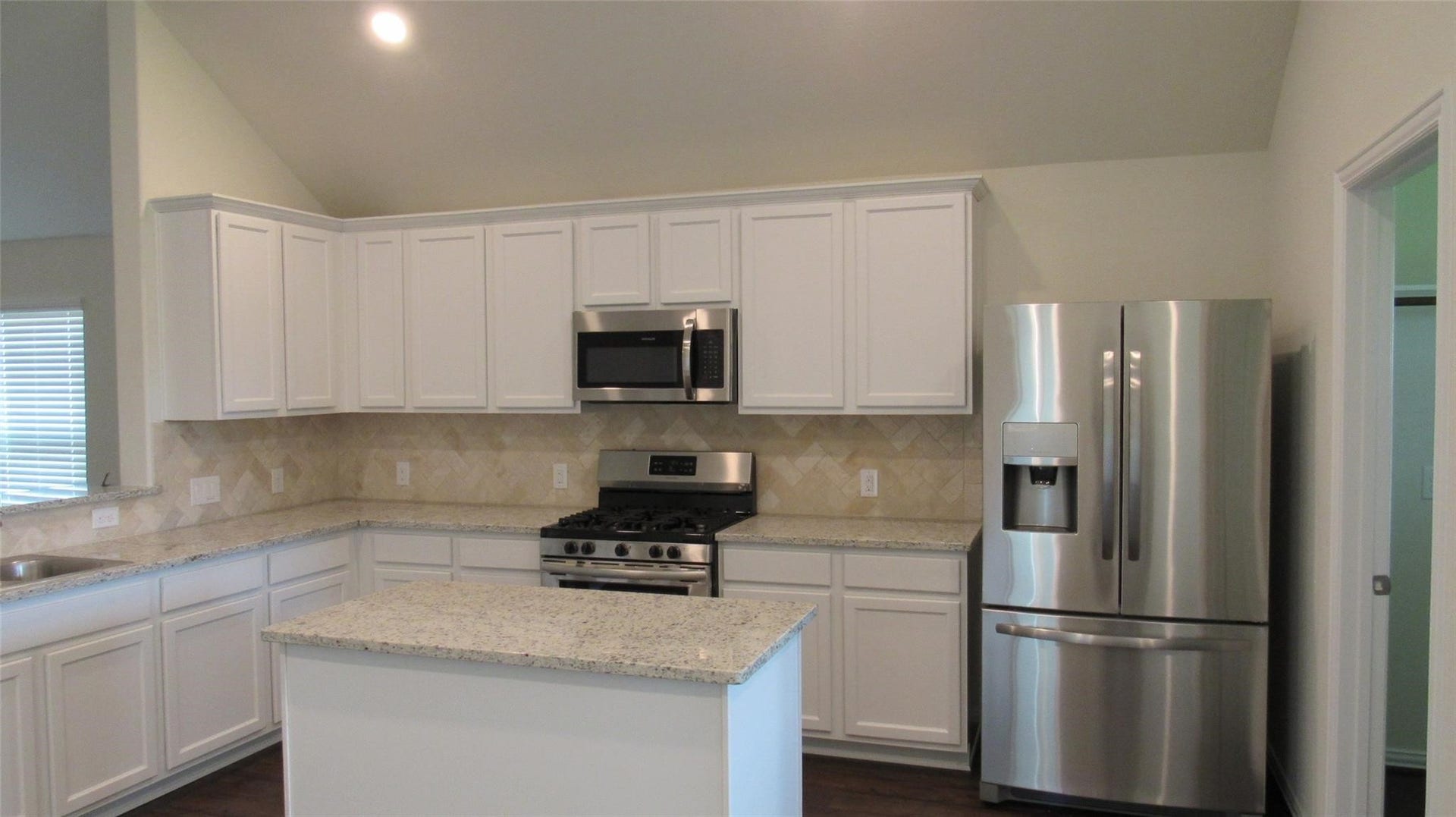9007 Beacon Mill Drive, Cypress, TX 77433 9007 Beacon Mill Drive, Cypress, TX 77433