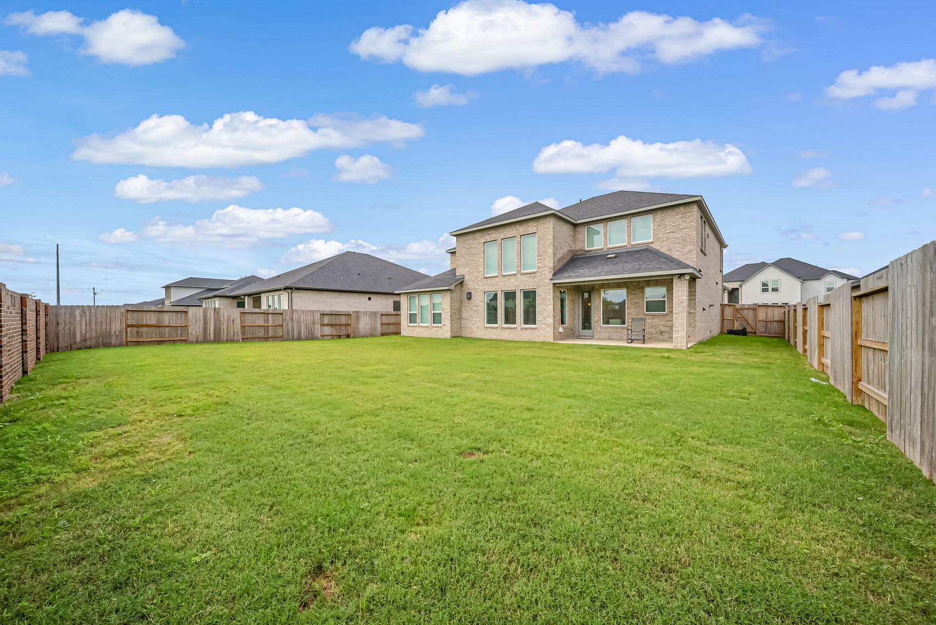 2116 Lila Sky Lane, Friendswood, TX 77546 Expansive Backyard Oasis with Endless Potential for Custom Outdoor Living