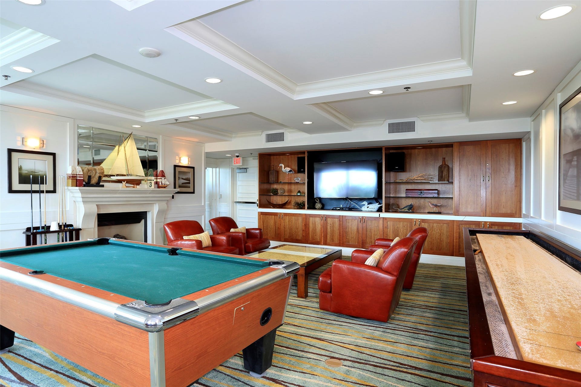 801 E Beach Drive, #BC2808, Galveston, TX 77550 From billiards to shuffleboard, this inviting game room offers the perfect setting to play, connect, and enjoy time together
