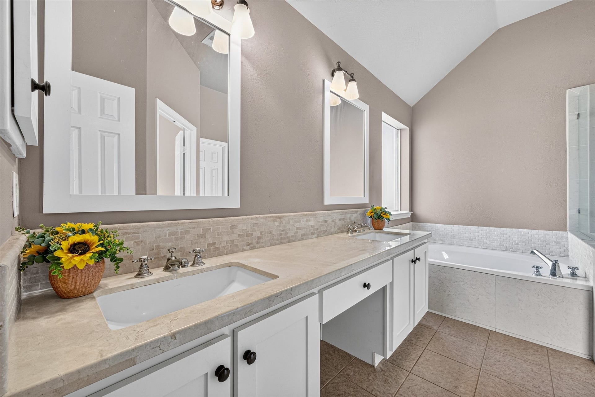 17230 Pecan Acres Drive, Sugar Land, TX 77498 17230 Pecan Acres Drive, Sugar Land, TX 77498