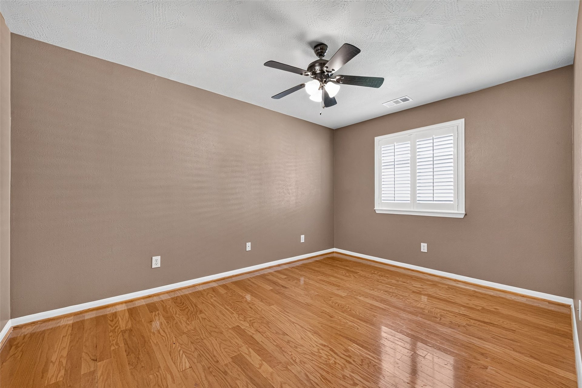 17230 Pecan Acres Drive, Sugar Land, TX 77498 17230 Pecan Acres Drive, Sugar Land, TX 77498