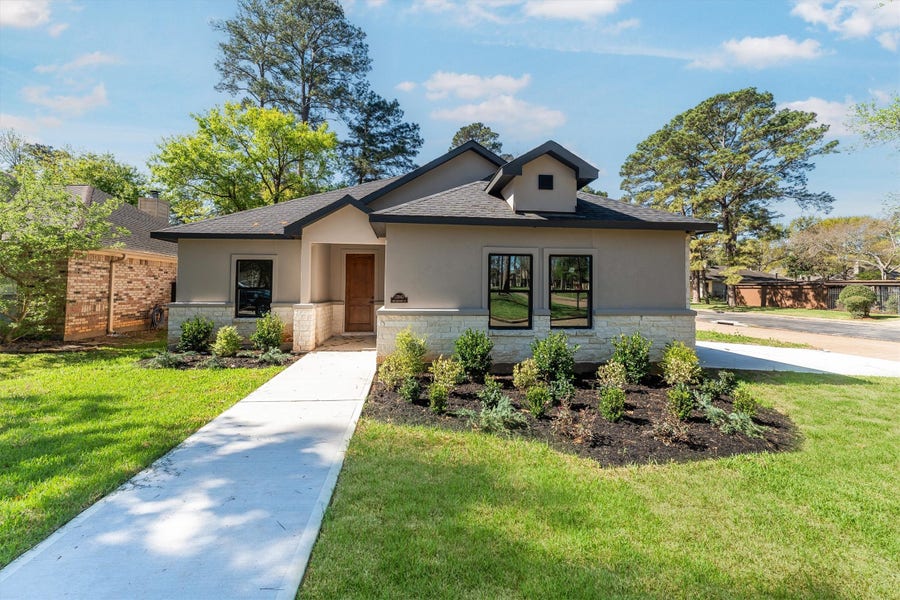 Property photo for 11843 Briarwood Lane, Montgomery, TX