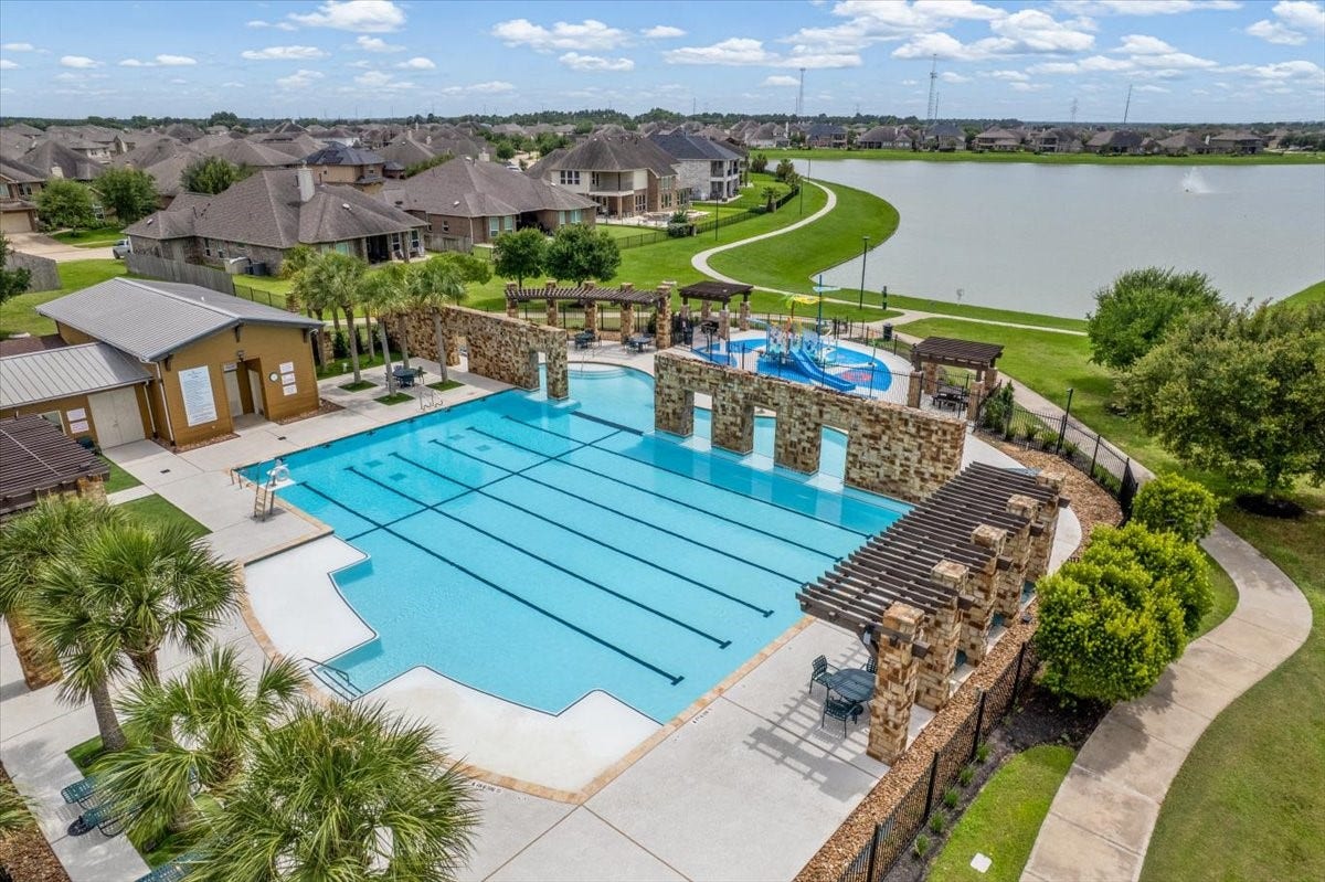 32019 Casa Linda Drive, Hockley, TX 77447 32019 Casa Linda Drive, Hockley, TX 77447