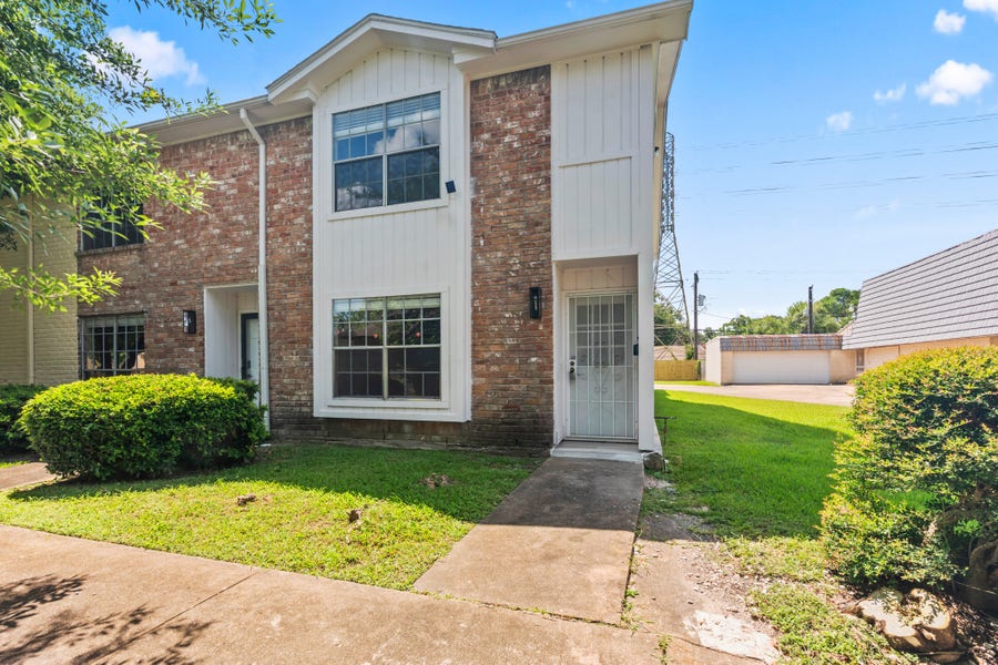 Property photo for 6715 Biggs Court, Houston, TX