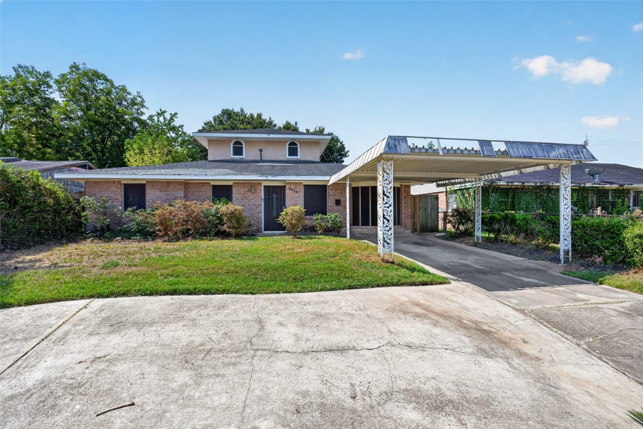 Property photo for 3010 Groton Drive, Houston, TX