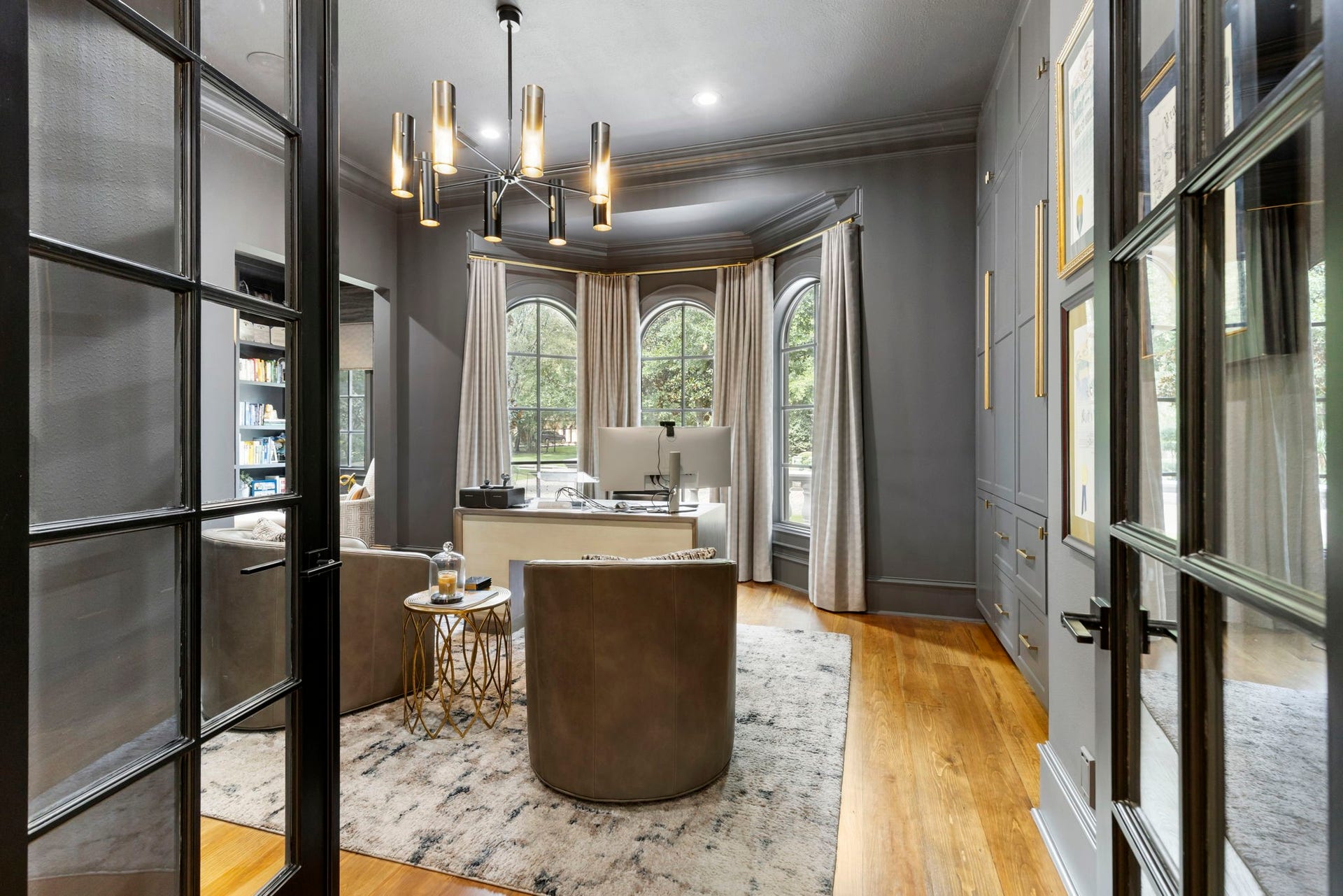 Absolutely beautiful - a private study made for work & relaxation!