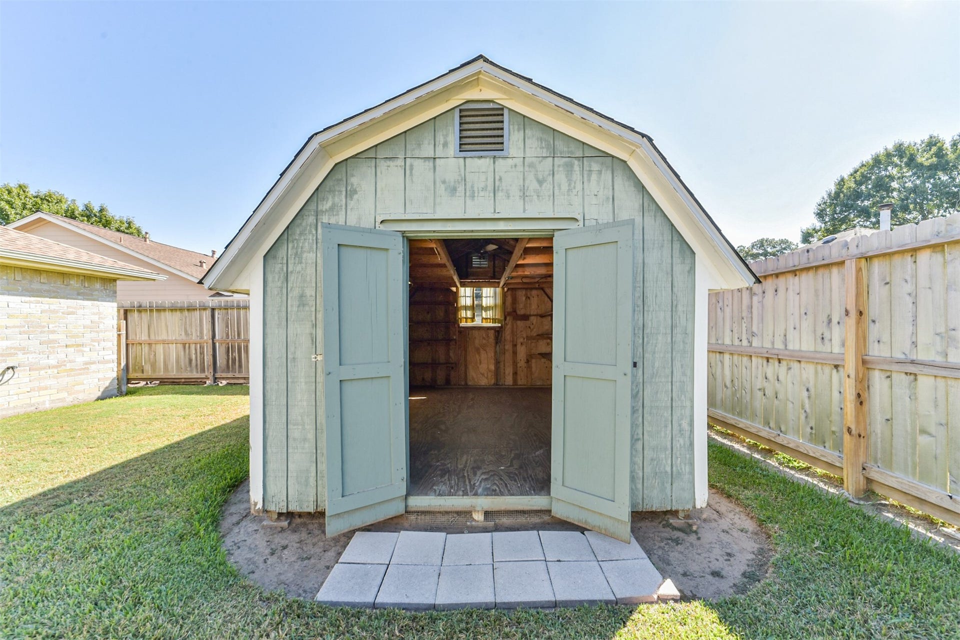 601 Kimswick C Court, Deer Park, TX 77536 Lots of storage space and easy access in this storage builidng.