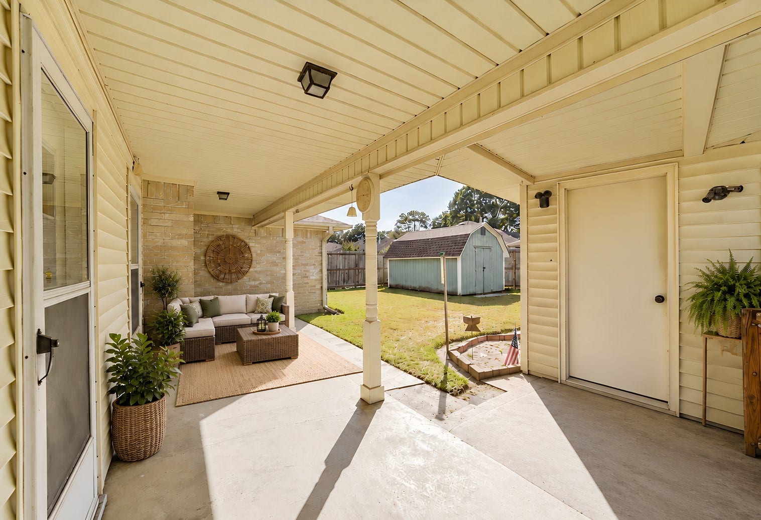 601 Kimswick C Court, Deer Park, TX 77536 The covered patio could be transformed into your special place for early morning quiet time or evening reading. The backyard offers plenty of space for family gatherings, celebrations, and outdoor cooking.