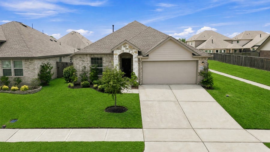 Property photo for 21431 Petherton Drive, Tomball, TX