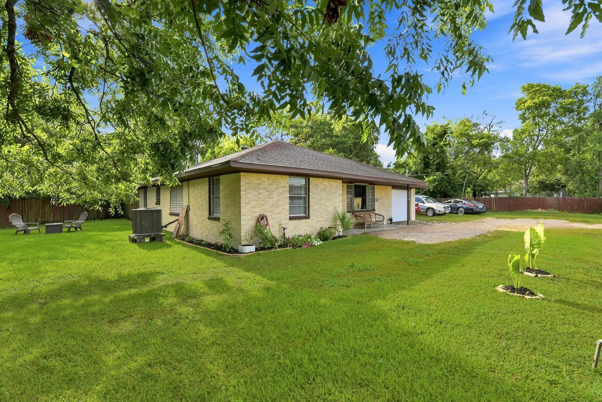 3910 DICKINSON Avenue, Dickinson, TX 77539 3910 DICKINSON Avenue, Dickinson, TX 77539