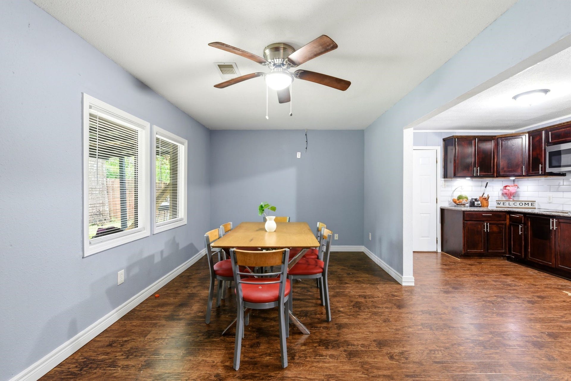 3910 DICKINSON Avenue, Dickinson, TX 77539 3910 DICKINSON Avenue, Dickinson, TX 77539