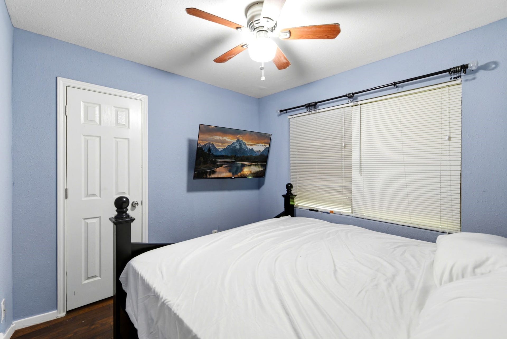 3910 DICKINSON Avenue, Dickinson, TX 77539 3910 DICKINSON Avenue, Dickinson, TX 77539