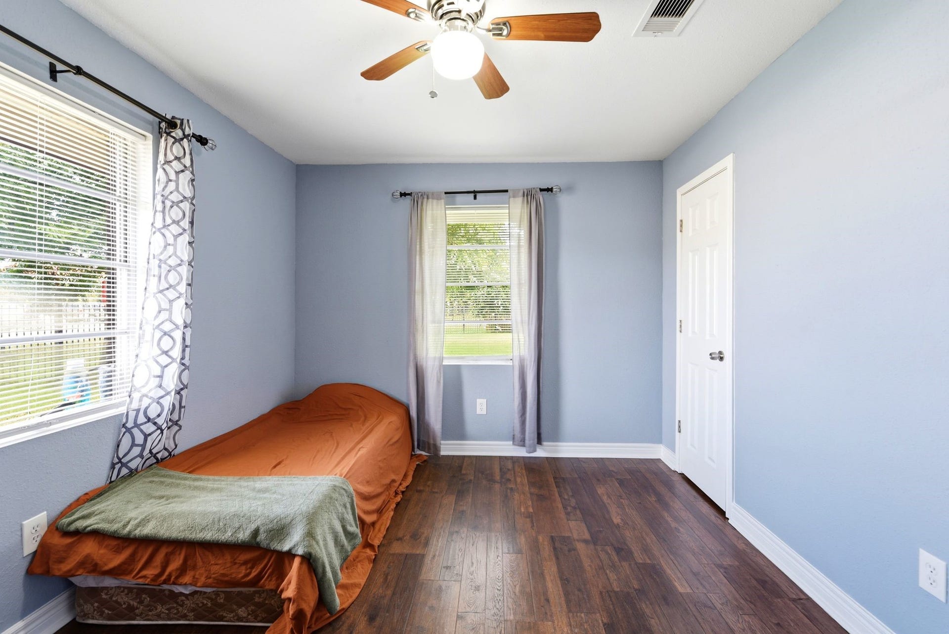 3910 DICKINSON Avenue, Dickinson, TX 77539 3910 DICKINSON Avenue, Dickinson, TX 77539