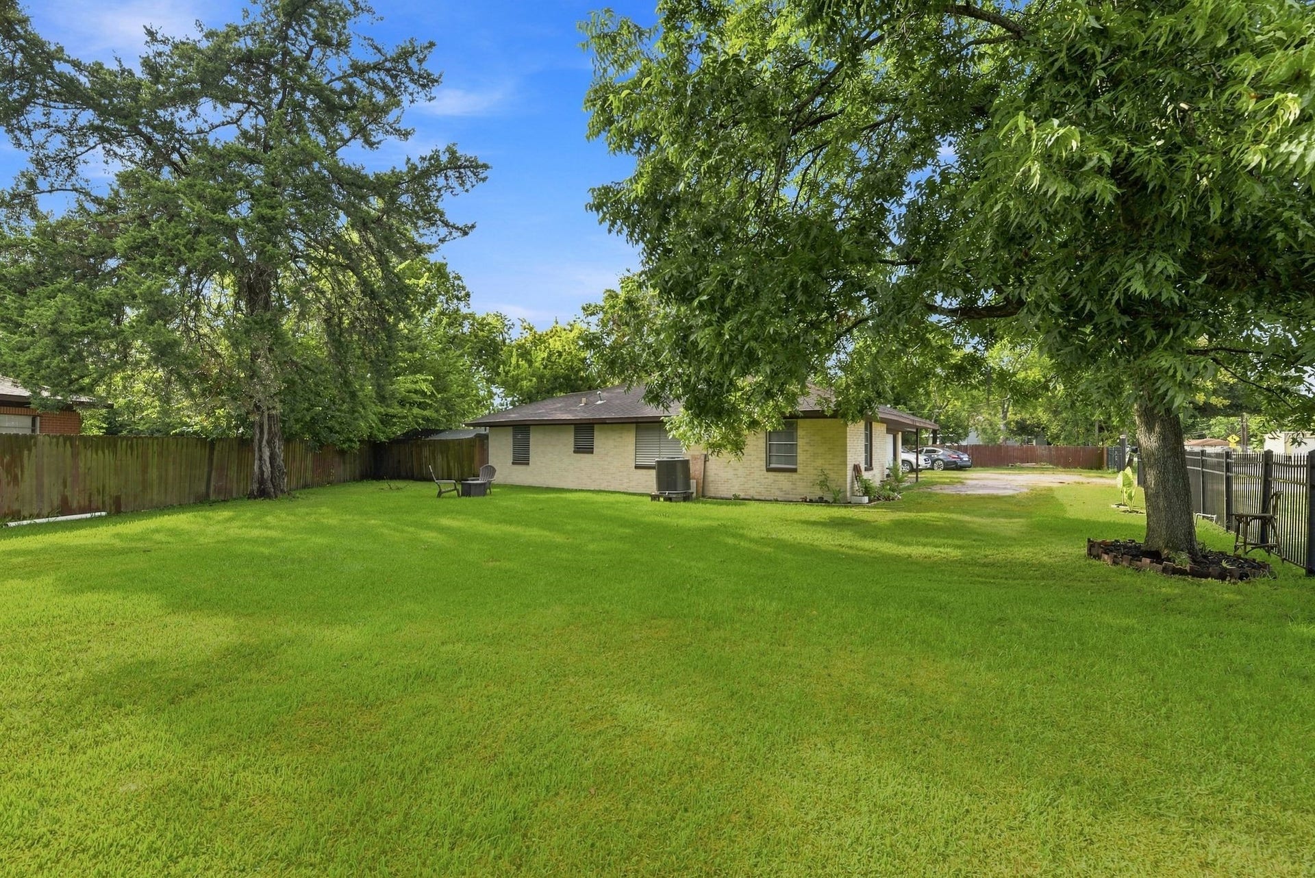3910 DICKINSON Avenue, Dickinson, TX 77539 3910 DICKINSON Avenue, Dickinson, TX 77539