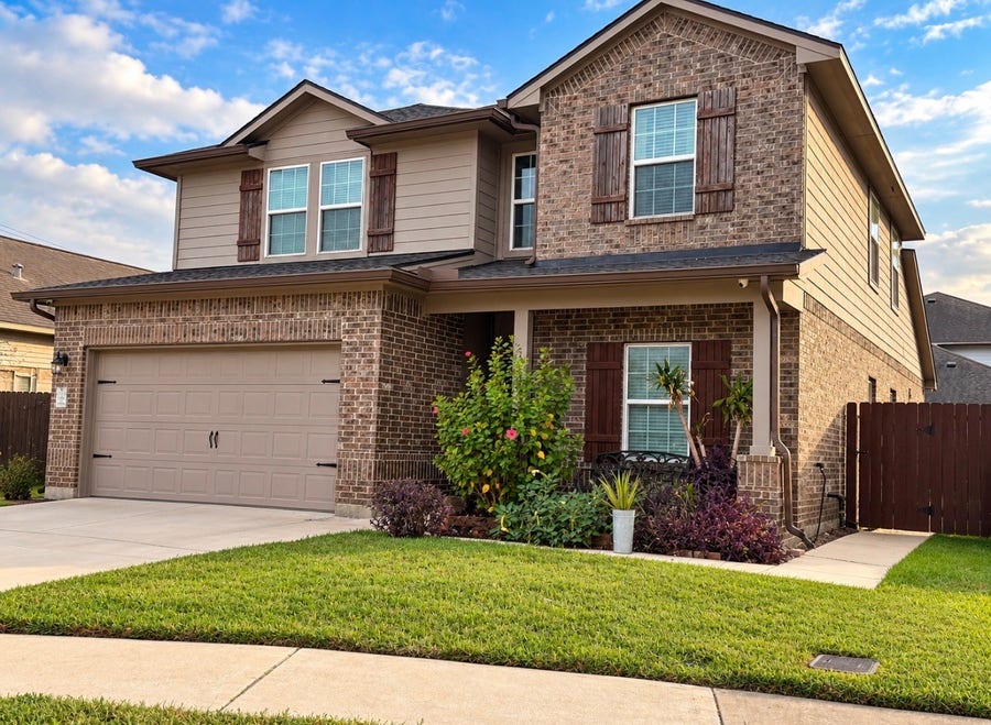 Property photo for 5402 Madison Lee Lane, Houston, TX