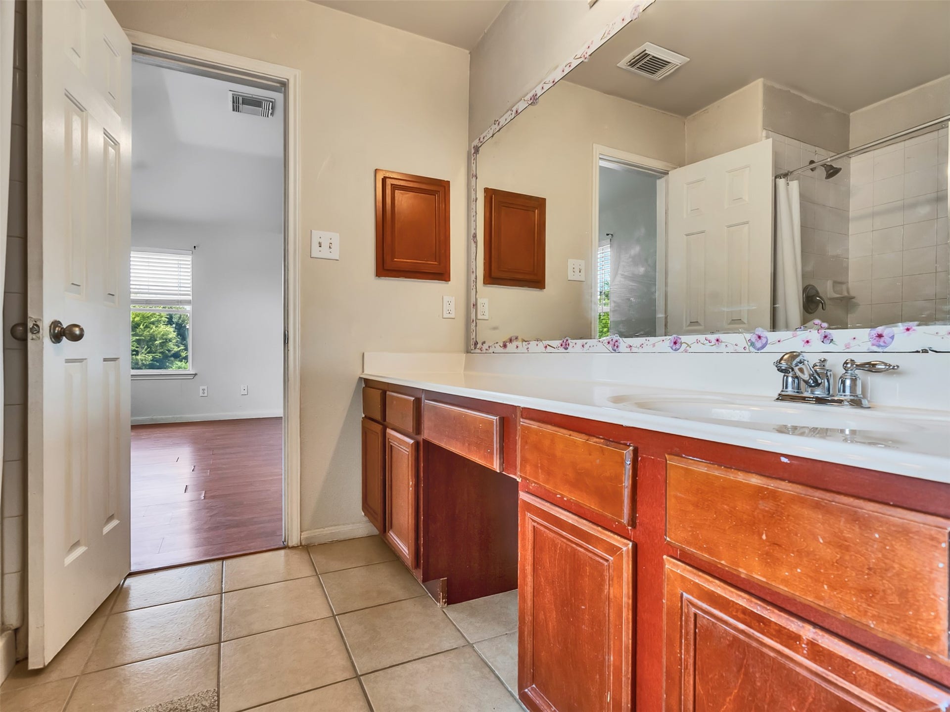 3710 Windmill Village Drive, Houston, TX 77082 3710 Windmill Village Drive, Houston, TX 77082