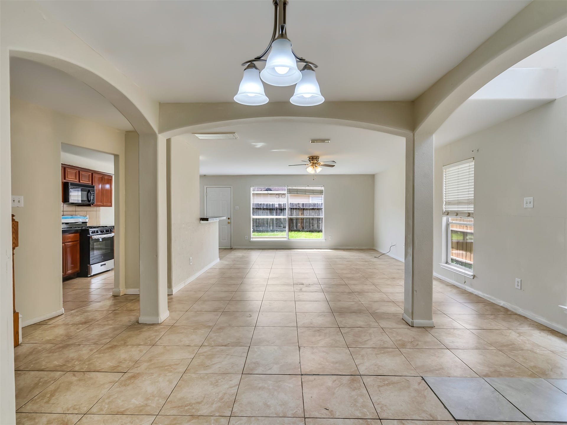 3710 Windmill Village Drive, Houston, TX 77082 3710 Windmill Village Drive, Houston, TX 77082