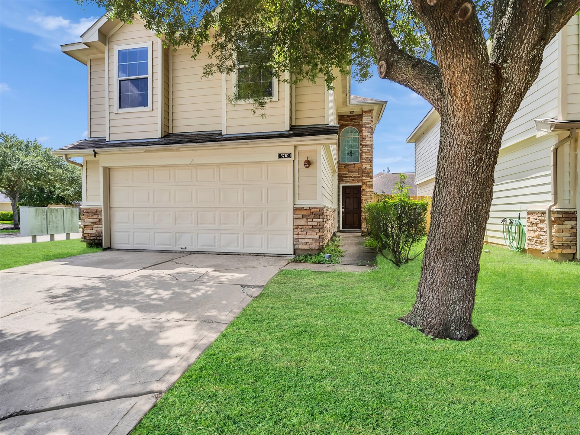 3710 Windmill Village Drive, Houston, TX 77082 3710 Windmill Village Drive, Houston, TX 77082