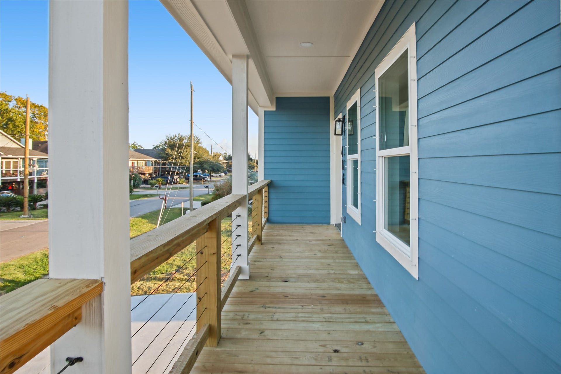 406 West Drive, Kemah, TX 77565