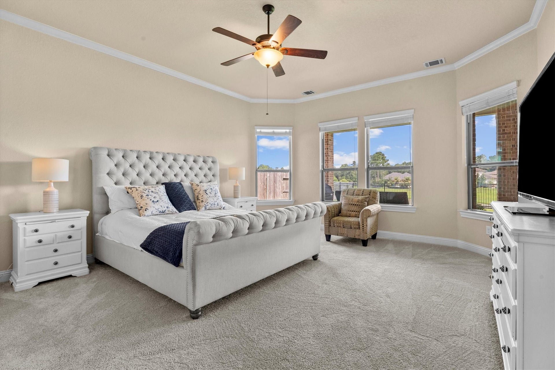 4906 Tres Lagos Drive, Spring, TX 77389 4906 Tres Lagos Drive, Spring, TX 77389