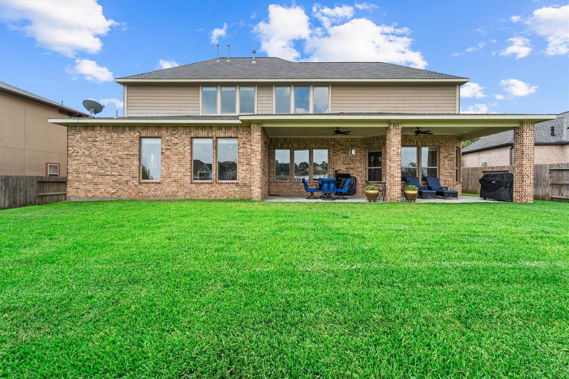 4906 Tres Lagos Drive, Spring, TX 77389 4906 Tres Lagos Drive, Spring, TX 77389