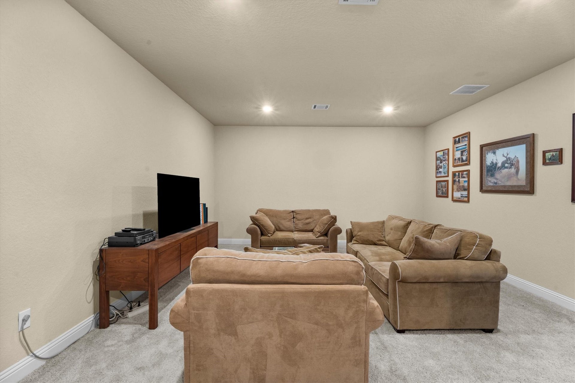 4906 Tres Lagos Drive, Spring, TX 77389 4906 Tres Lagos Drive, Spring, TX 77389