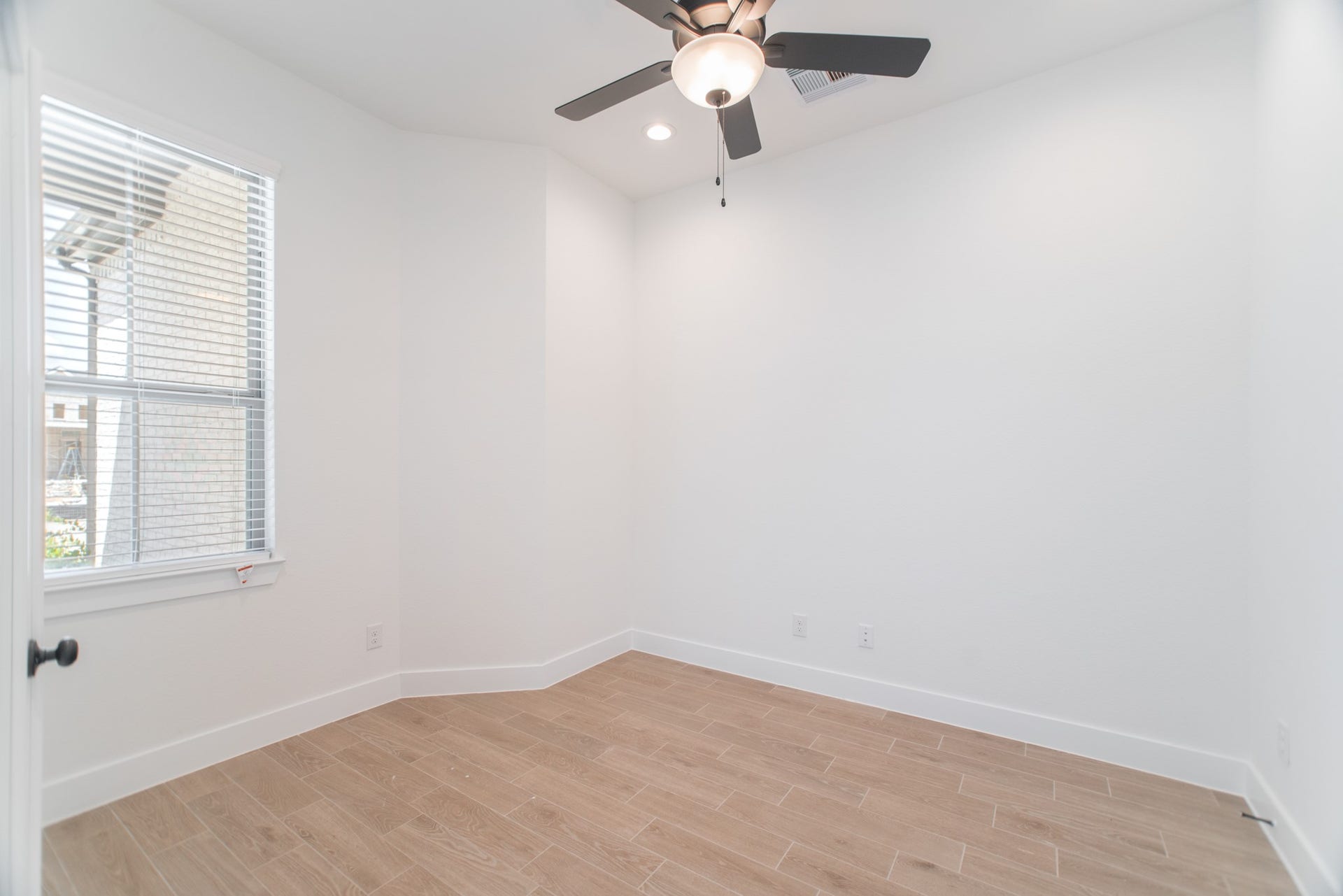 10566 Wild Chives, Conroe, TX 77385 10566 Wild Chives, Conroe, TX 77385