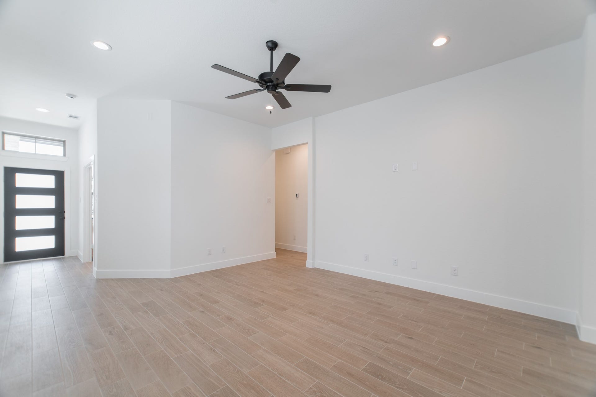 10566 Wild Chives, Conroe, TX 77385 10566 Wild Chives, Conroe, TX 77385