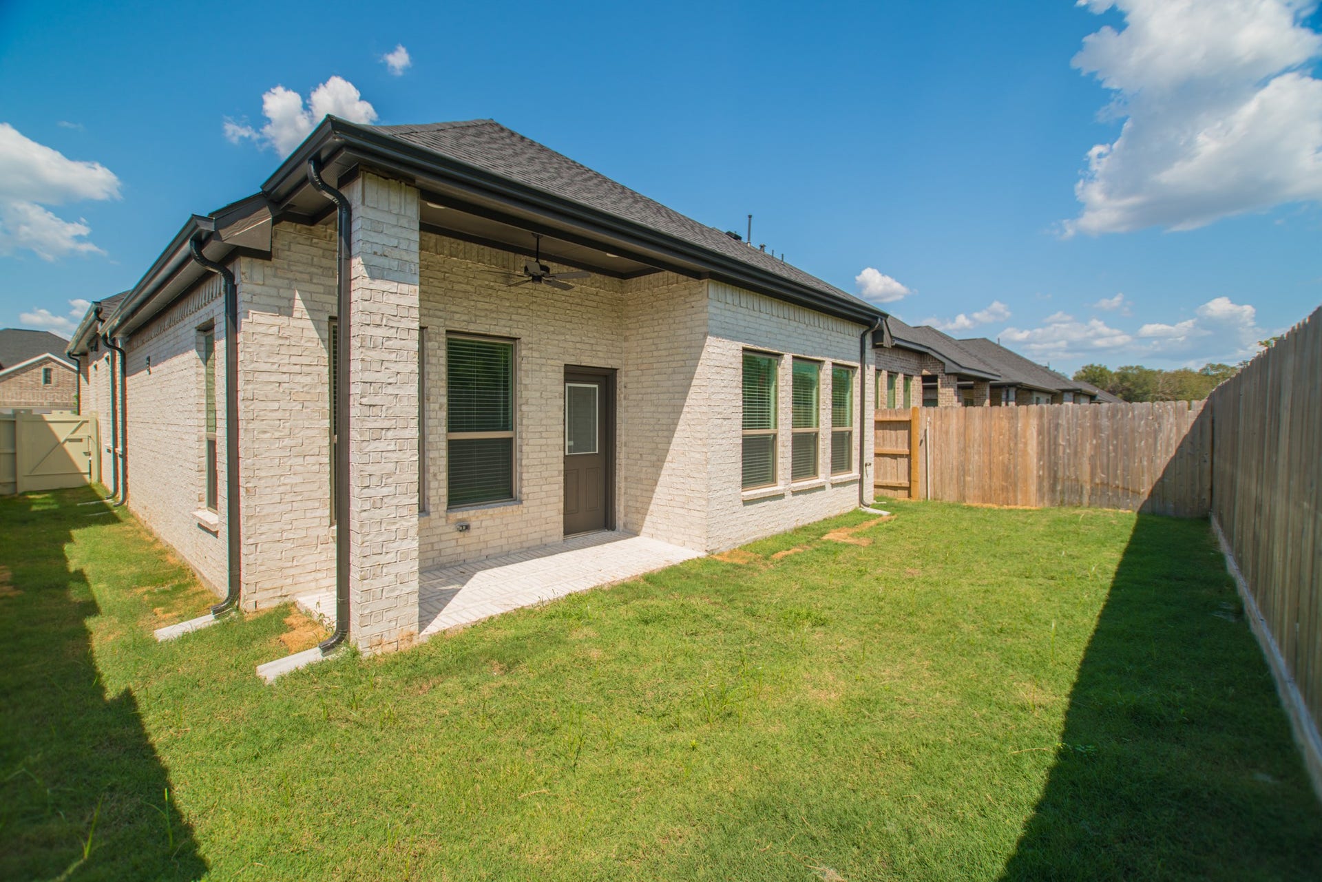 10566 Wild Chives, Conroe, TX 77385 10566 Wild Chives, Conroe, TX 77385