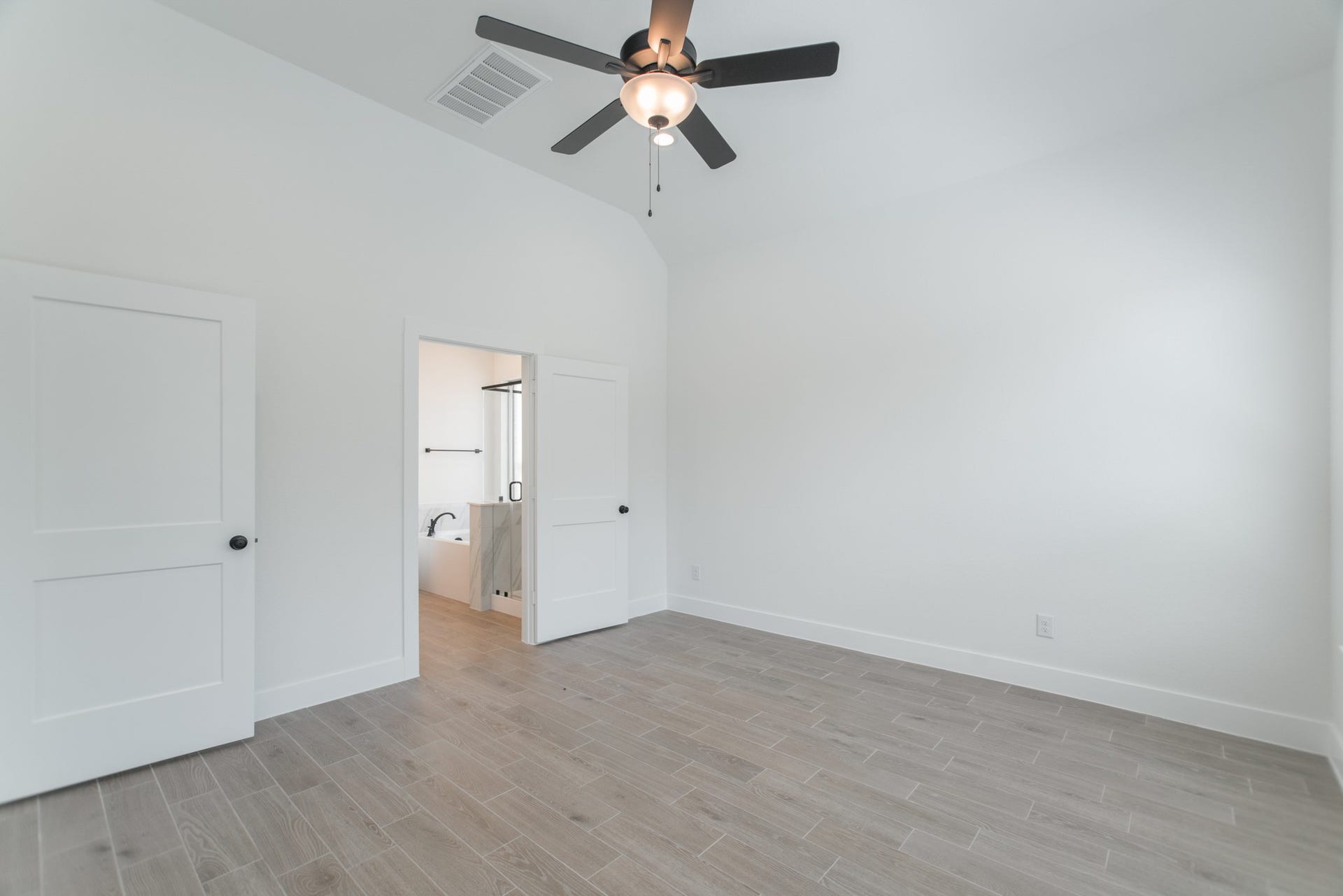 10566 Wild Chives, Conroe, TX 77385 10566 Wild Chives, Conroe, TX 77385