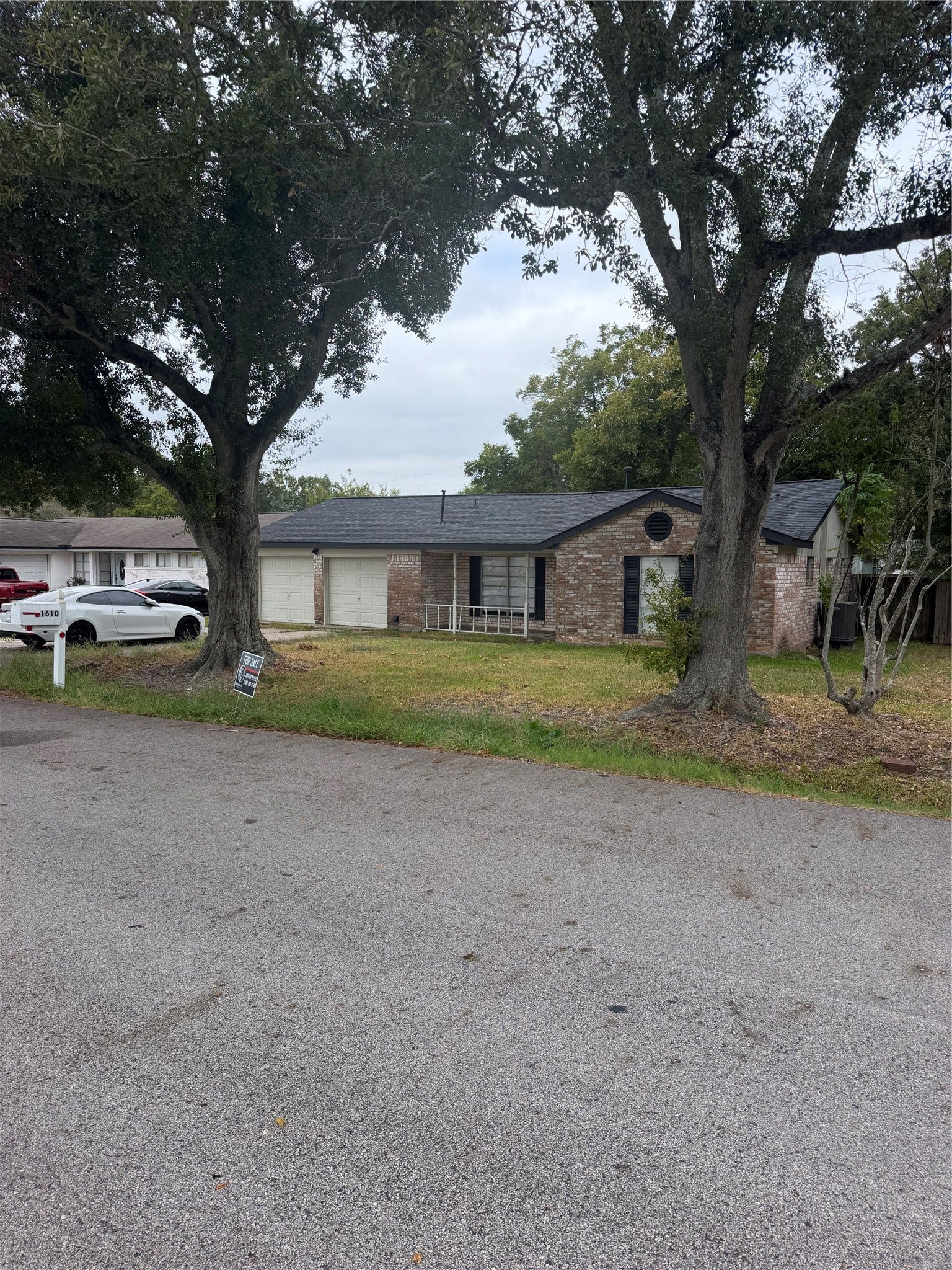 1610 2nd Street, League City, TX 77573 1610 2nd Street, League City, TX 77573