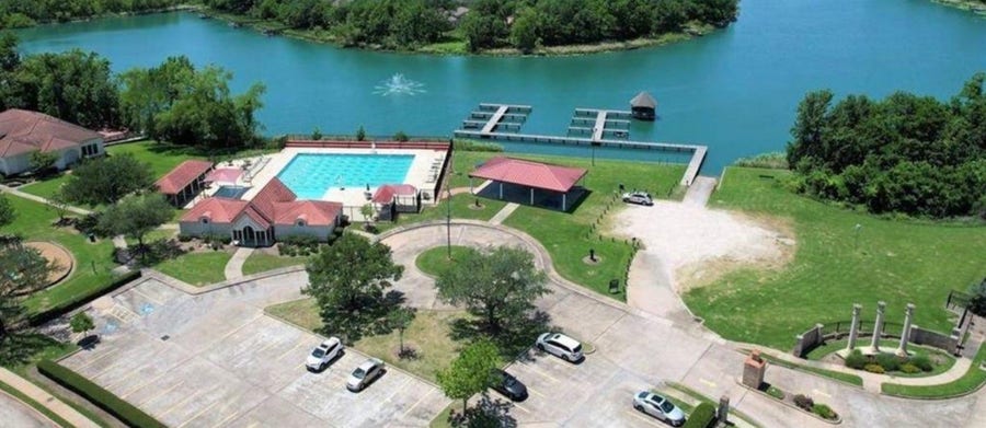 Property photo for 86 Jasper Cove, Missouri City, TX