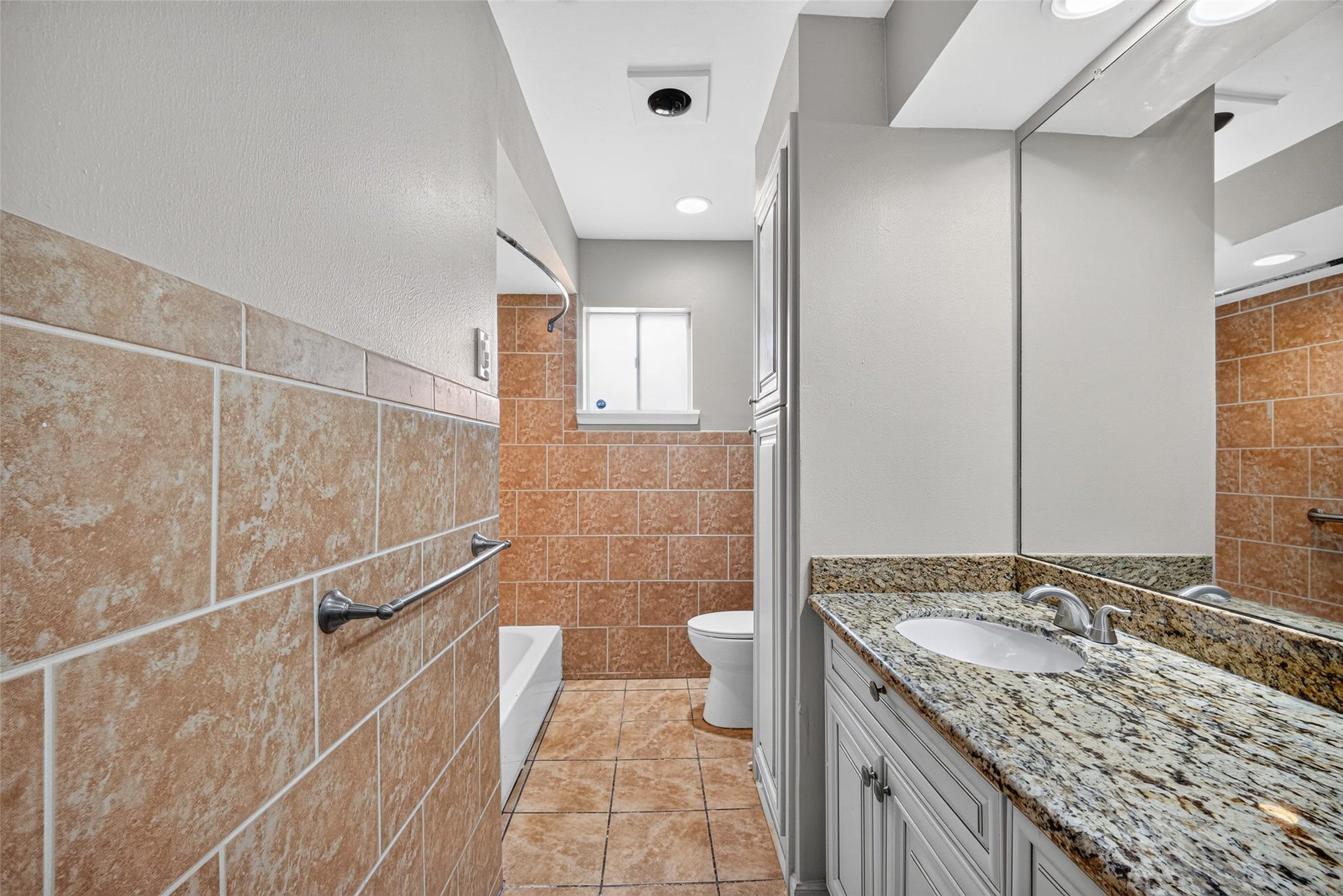 6038 Cartagena Street, Houston, TX 77035 6038 Cartagena Street, Houston, TX 77035