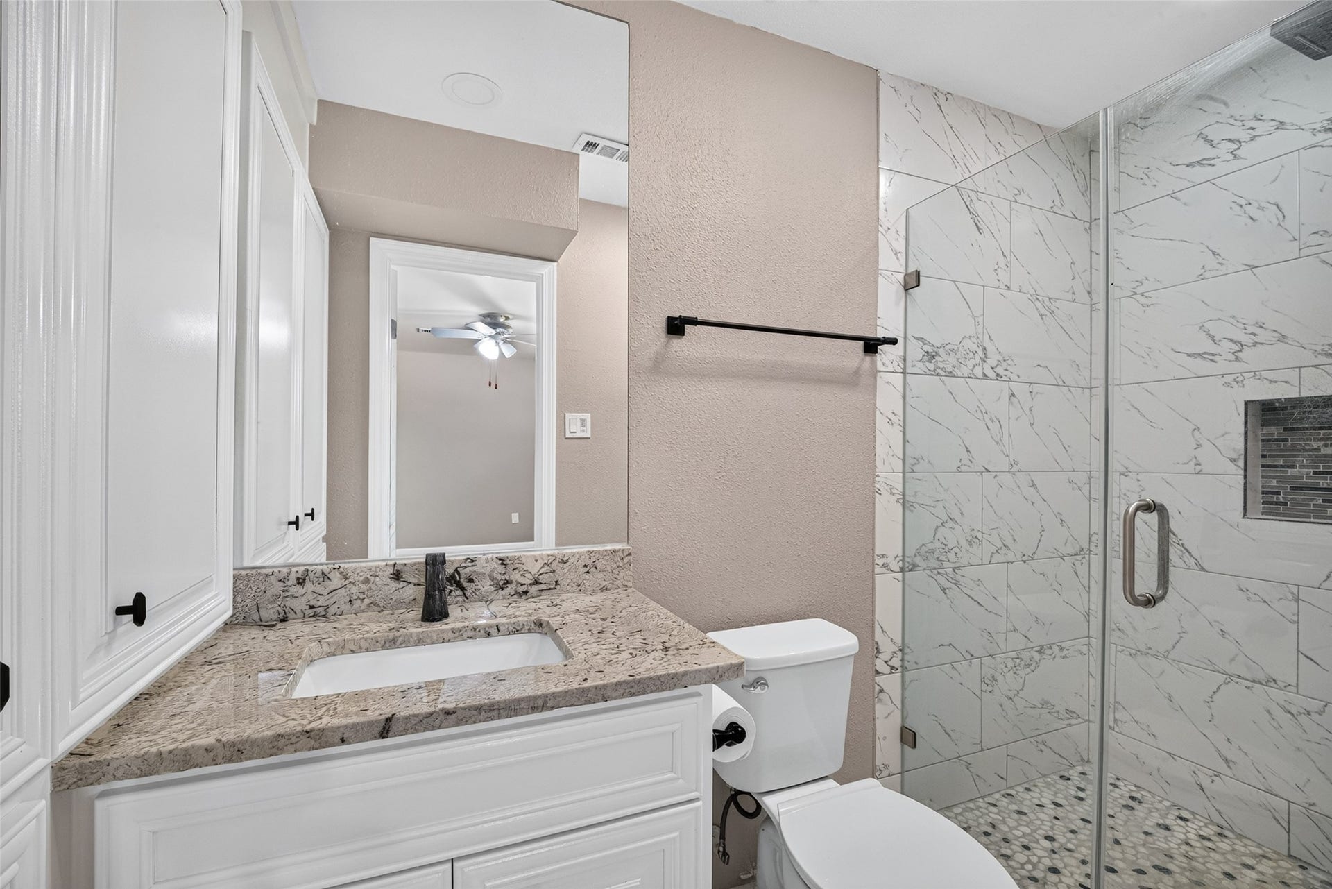 6038 Cartagena Street, Houston, TX 77035 6038 Cartagena Street, Houston, TX 77035