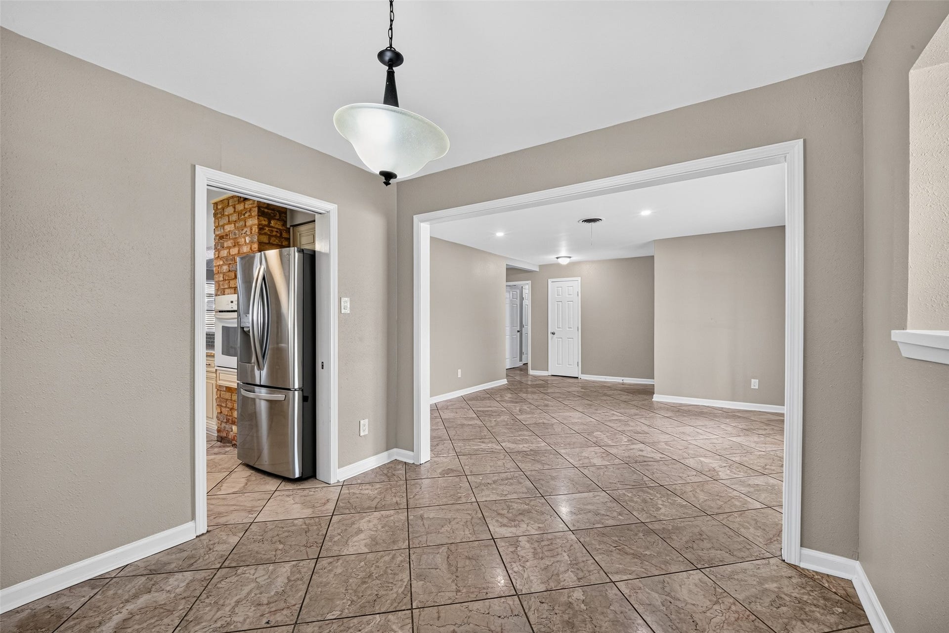 6038 Cartagena Street, Houston, TX 77035 6038 Cartagena Street, Houston, TX 77035