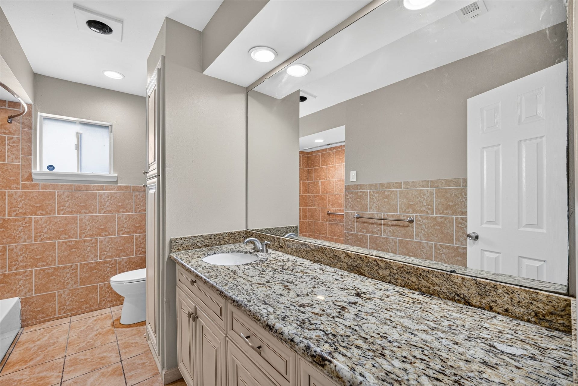 6038 Cartagena Street, Houston, TX 77035 6038 Cartagena Street, Houston, TX 77035