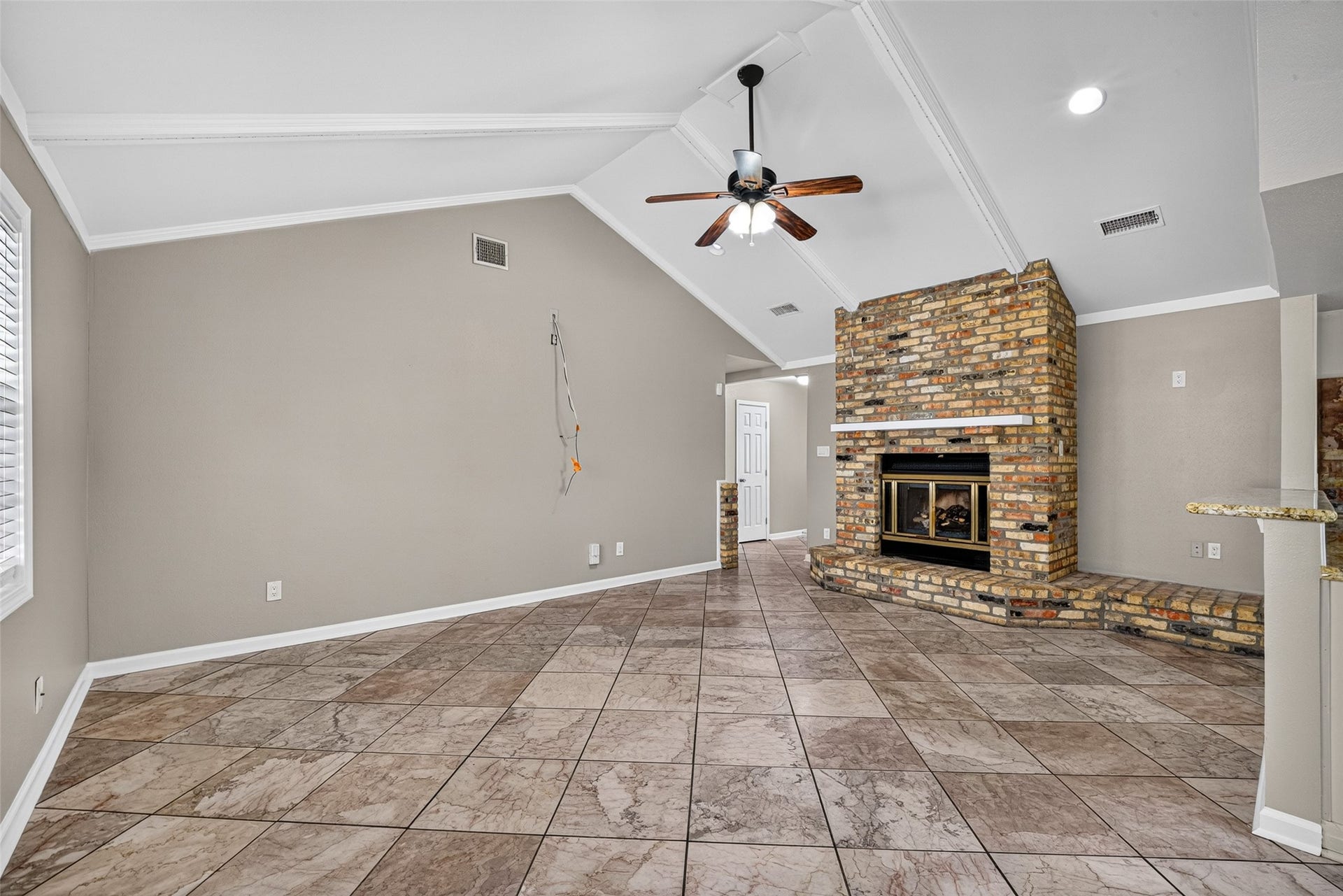 6038 Cartagena Street, Houston, TX 77035 6038 Cartagena Street, Houston, TX 77035