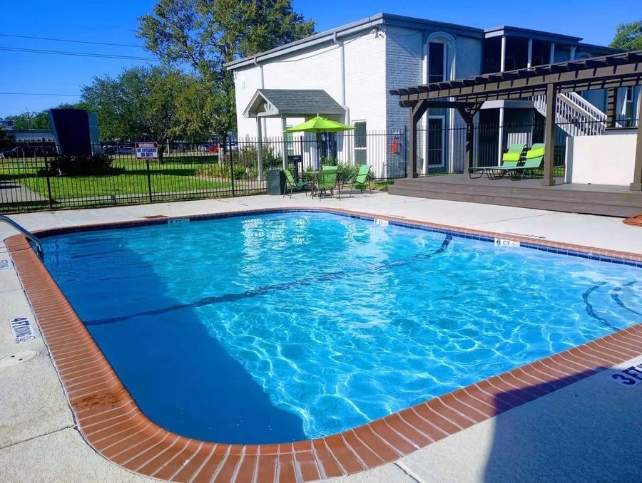 Property photo for 132 Oyster Creek Drive, #18, Lake Jackson, TX