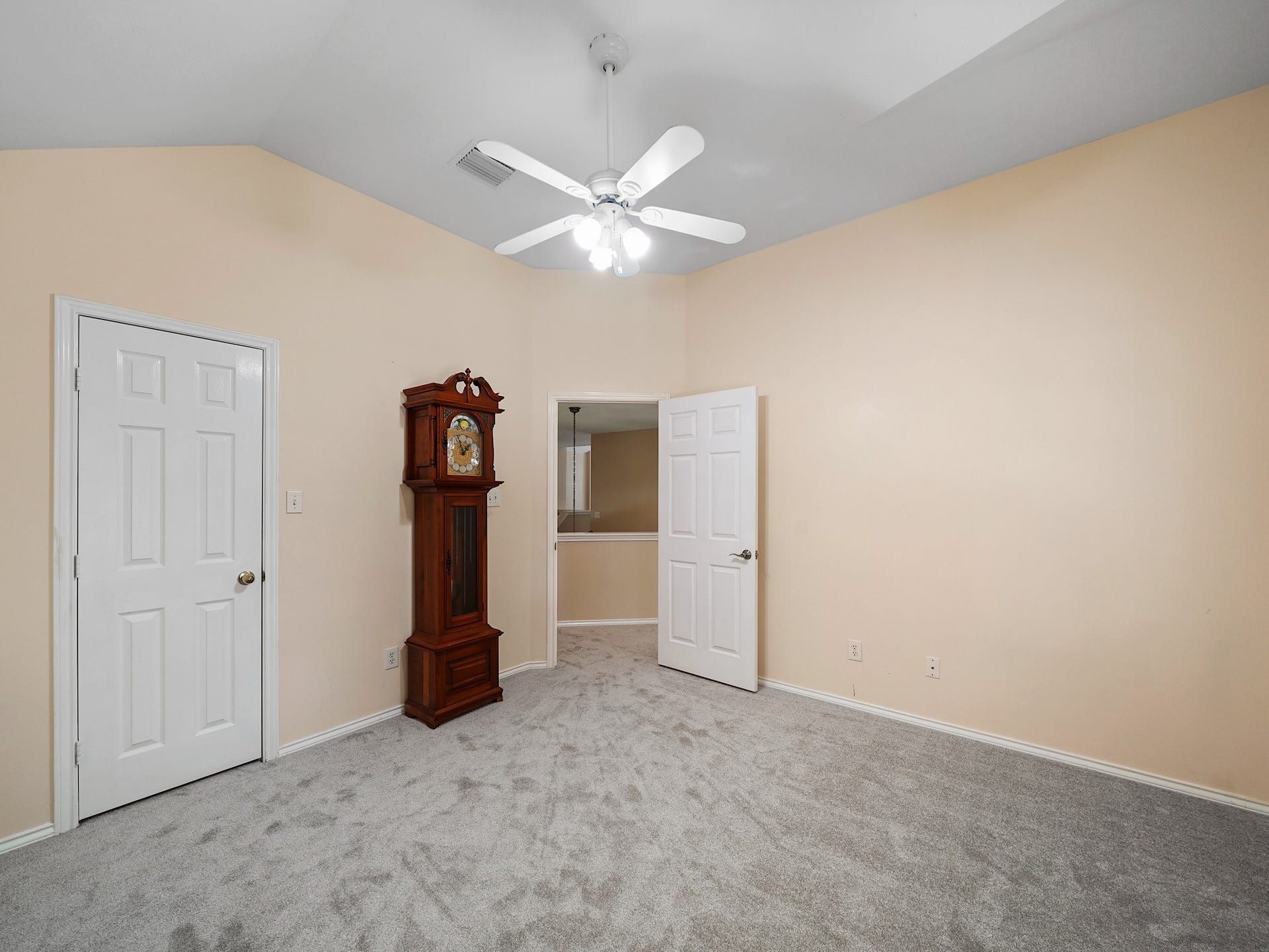 22510 Westenfield Lane, Katy, TX 77450 This upstairs secondary bedroom offers a comfortable place to settle in, with room for a bed, dresser, and the personal touches that make it feel like home.