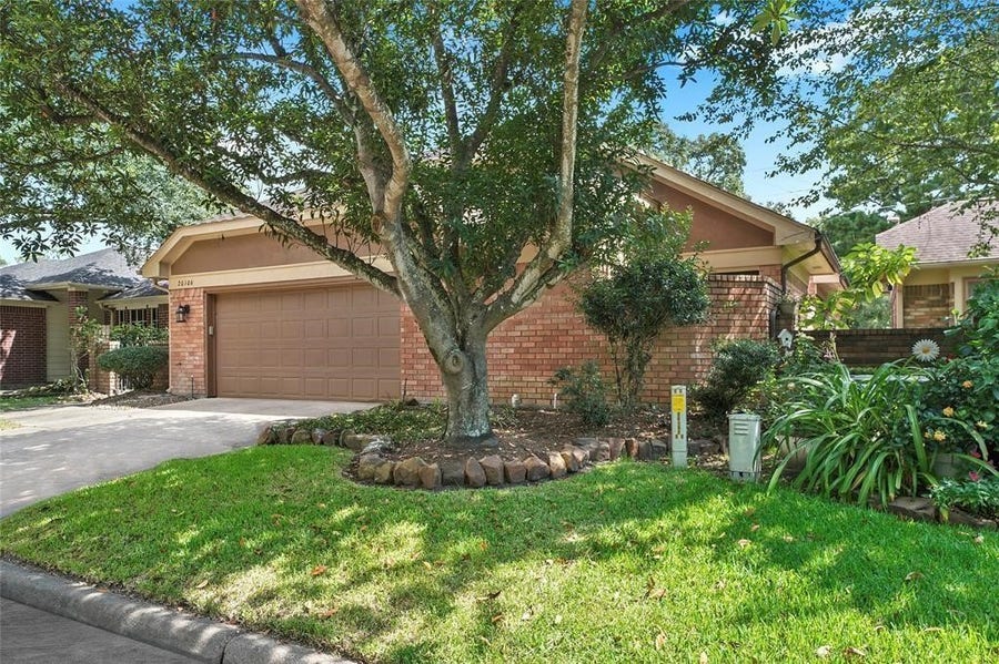 Property photo for 20106 18th Fairway Drive, Humble, TX
